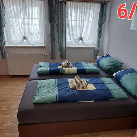 Gaestehaus Gruppenunterkunft Gruppenferienhaus Ruegen -bodden- Fuer Bis Zu 17 Gaeste Und 7 Sz Schaprode