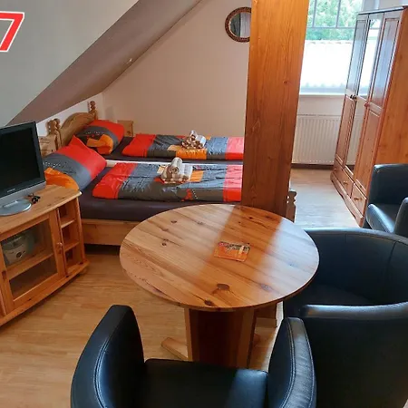 Gaestehaus Gruppenunterkunft Gruppenferienhaus Ruegen -bodden- Fuer Bis Zu 17 Gaeste Und 7 Sz Schaprode