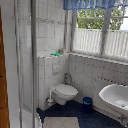 Gaestehaus Gruppenunterkunft Gruppenferienhaus Ruegen -bodden- Fuer Bis Zu 17 Gaeste Und 7 Sz * Schaprode