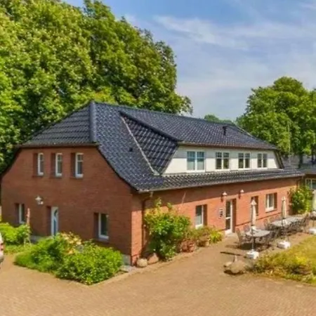 Gaestehaus Gruppenunterkunft Gruppenferienhaus Ruegen -bodden- Fuer Bis Zu 17 Gaeste Und 7 Sz Schaprode