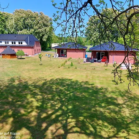 Holiday home Gaestehaus Gruppenunterkunft Gruppenferienhaus Ruegen -bodden- Fuer Bis Zu 17 Gaeste Und 7 Sz *