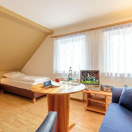 Bodden- Vis-a-vis Hiddensee Fuer Bis Zu 15 Gaeste In 7 * Schaprode